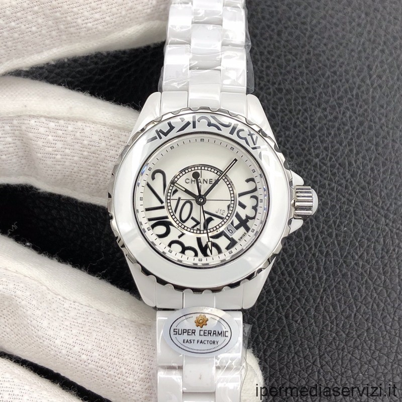 реплика дамски часовник Chanel Vip J12 с бял циферблат 33мм
