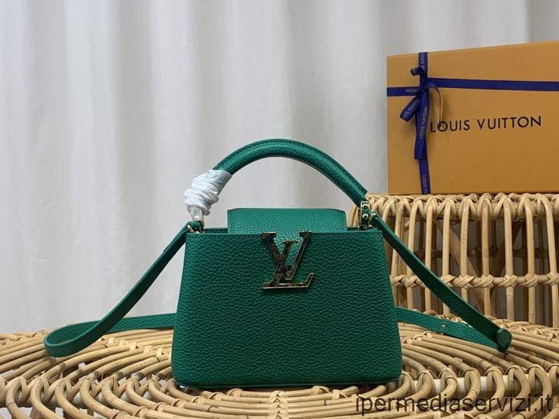 Replica Louis Vuitton Green Capucines Mini Borsa A Tracolla In Pelle Con Effetto Malachite Lv Signature M59066 21x14x8cm