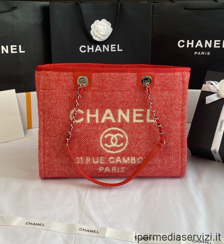 Replika Chanel Malá Nákupní Taška Přes Rameno Z Deauvilleského řetězce V červené Barvě A67001 33x14x24cm