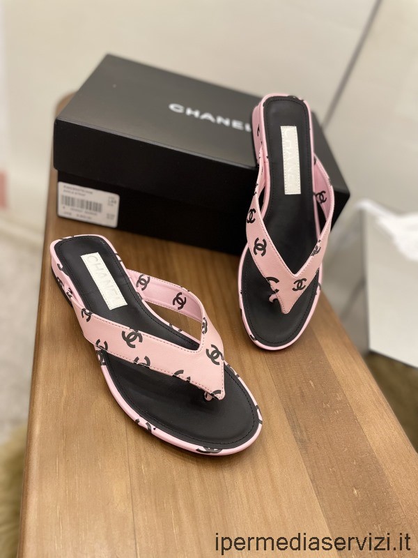 Replika Kožených Tanga Sandálů S Logem Chanel 2022 Cc V Růžové Barvě 35 Až 40