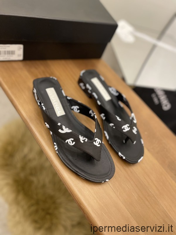 Replika Kožených Tanga Sandálů S Logem Chanel 2022 Cc V černé Barvě 35 Až 40