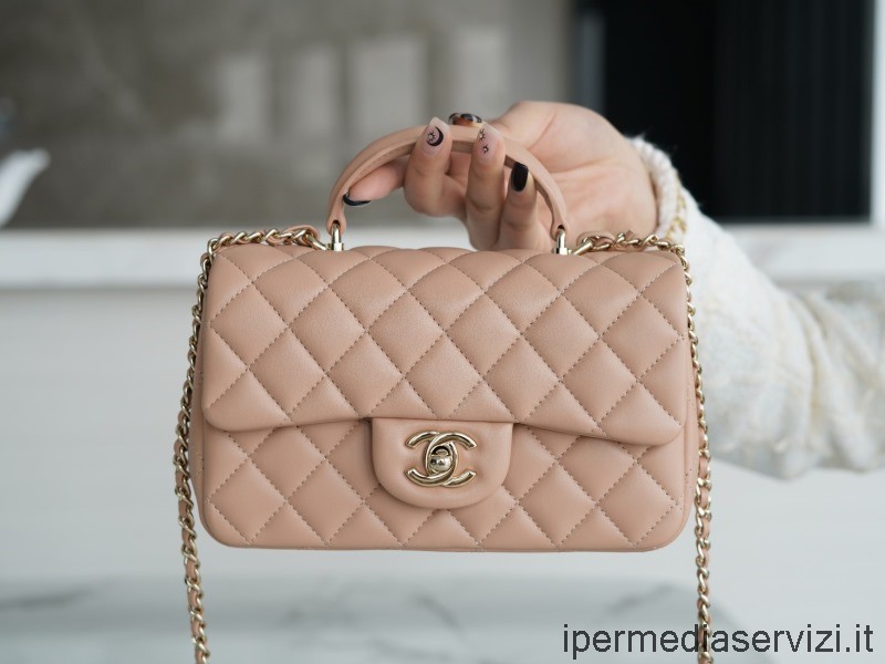 Replika Chanel Vip Klasická Mini Taška S Klopou S Horní Rukojetí Z Béžové Jehněčí Kůže A2101 20x13x9cm
