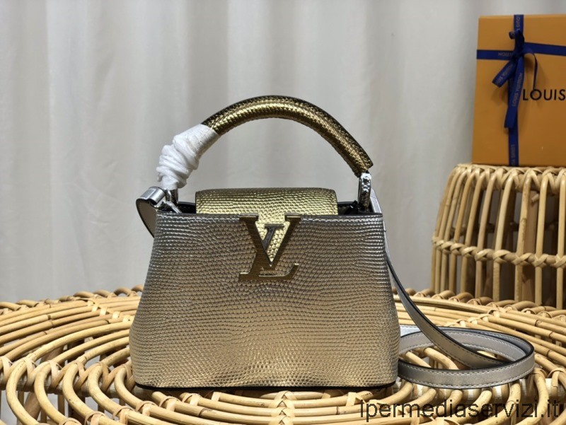 Replika Louis Vuitton Capucines Mini Taška Přes Rameno Ve Stříbrné Embosované Kůži Ještěrky N98093 M48865 21x14x8cm
