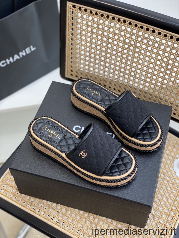 Replika Plochých Sandálů Na Platformě Chanel Cc V černém Saténu 35 Až 41