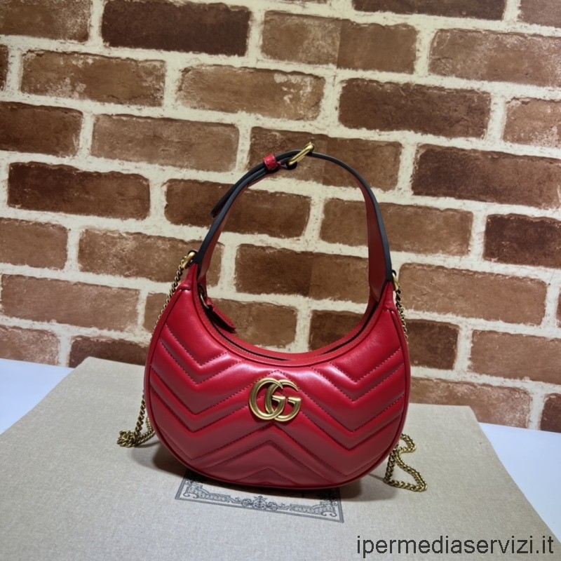 Replika Gucci Gg Marmont Mini Taška Ve Tvaru Půlměsíce S řetízkem Z červené Kůže Matelasse Chevron 699514 21x11x5cm