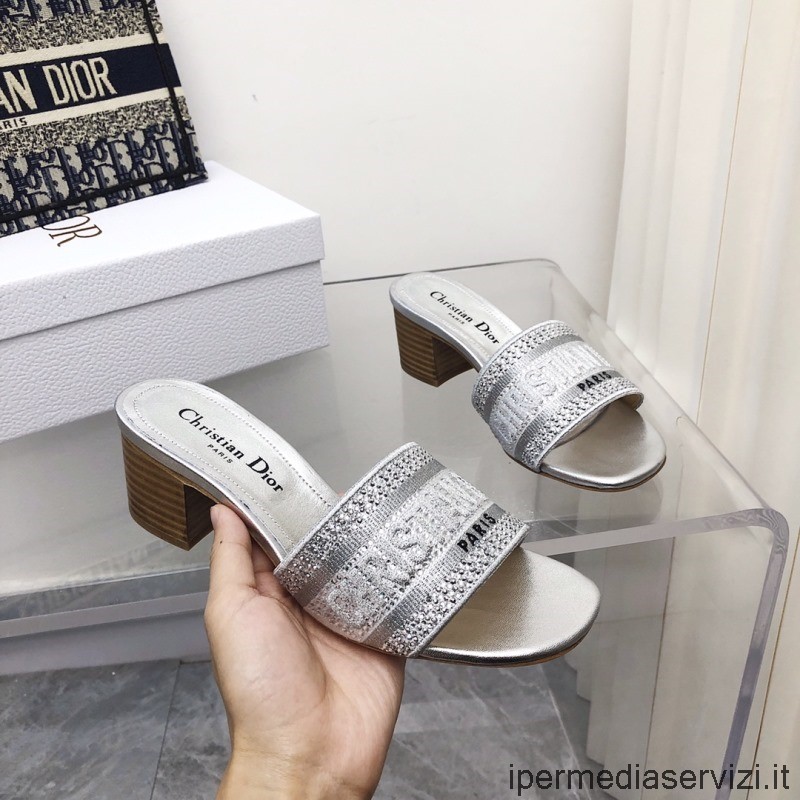 Replika Sandálů Na Podpatku Dior Dway Ze Stříbrné Bavlny Vyšívané Metalickou Nití 35 Až 42