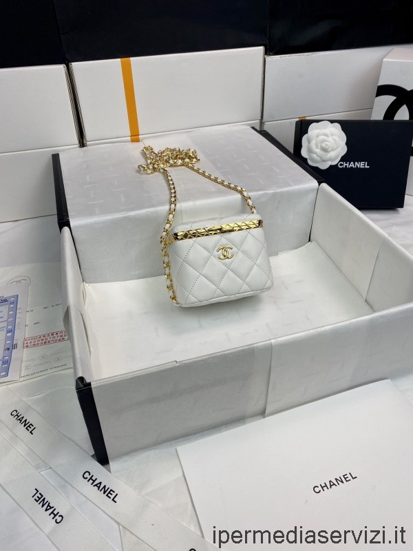 Replika Chanel Malé Kosmetické Pouzdro S řetízkem Z Bílé Jehněčí Kůže Ap2717 9x11x8cm