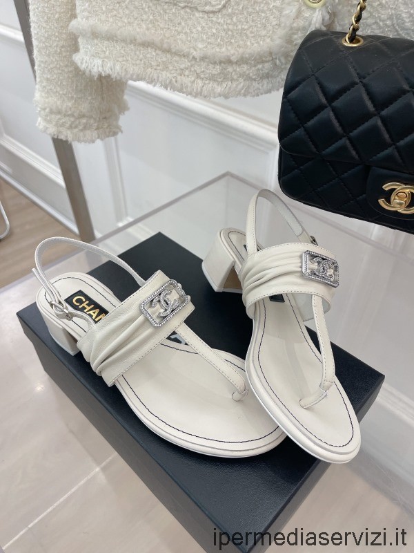 Replika Chanel Crystal Cc Bílý Sandál Na Podpatku Z Jehněčí Kůže 45 Mm 35 Až 41