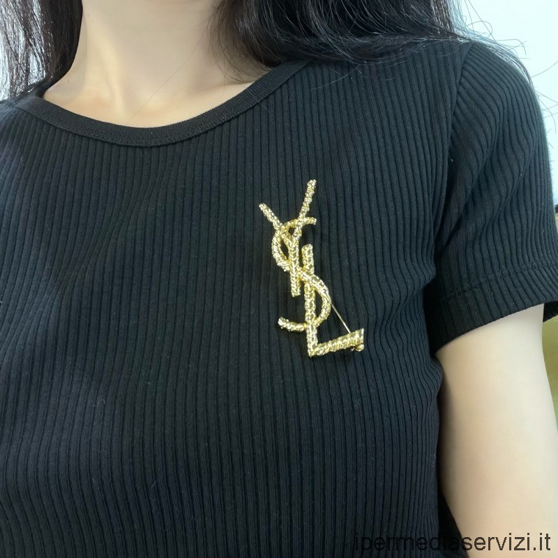 Replika Saint Laurent Vip Opyum Ysl Logo Kroucená Brož Ve Zlaté Barvě