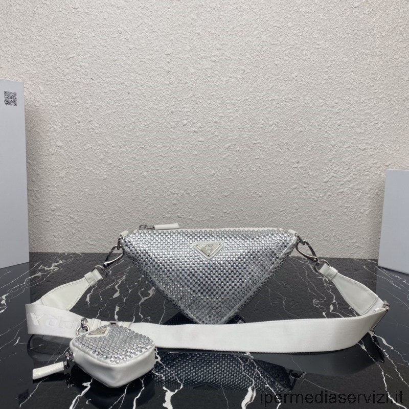 Prada-Umhängetasche Aus Dreieckigem Mit Kristallen Verziertem Nylon In Weiß 26 X 14 X 12 Cm