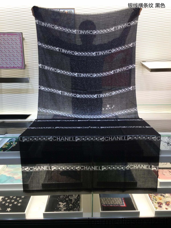 Replica Chanel Sciarpa Di Seta Cashmere Nera 110x200 Cm