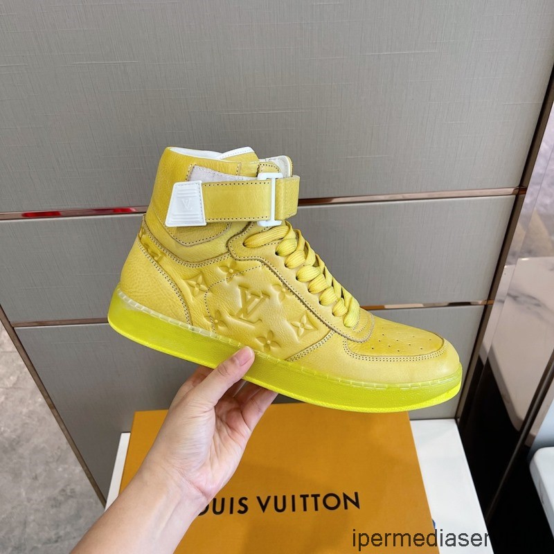 Replica Louis Vuitton Lv Rivoli Trainer Sneakers μποτάκι σε κίτρινο μονόγραμμα ανάγλυφο δέρμα 38 έως 45