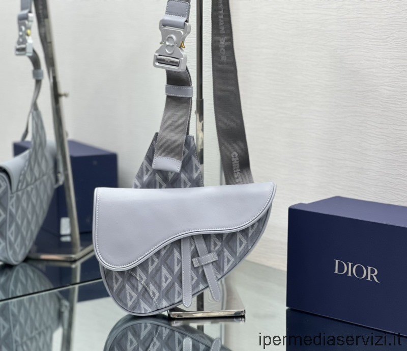 ρεπλίκα Dior τσάντα ώμου σέλας σε γκρι Dior Cd διαμαντένιο καμβά και απαλό δέρμα μοσχαριού 26x19x4 Cm
