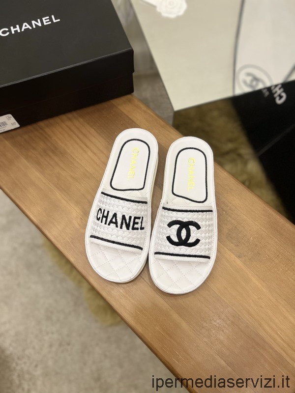 ρεπλίκα Chanel 2022 μονόγραμμα Cc Logo Slide πέδιλο σε λευκή υφαντή ράφια 35 έως 40