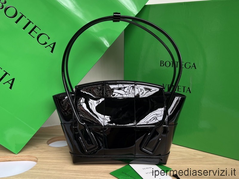 Replica Bottega Veneta Arco 33 Small Black Brushed Leather Top Handle Bag 23x9x21CM