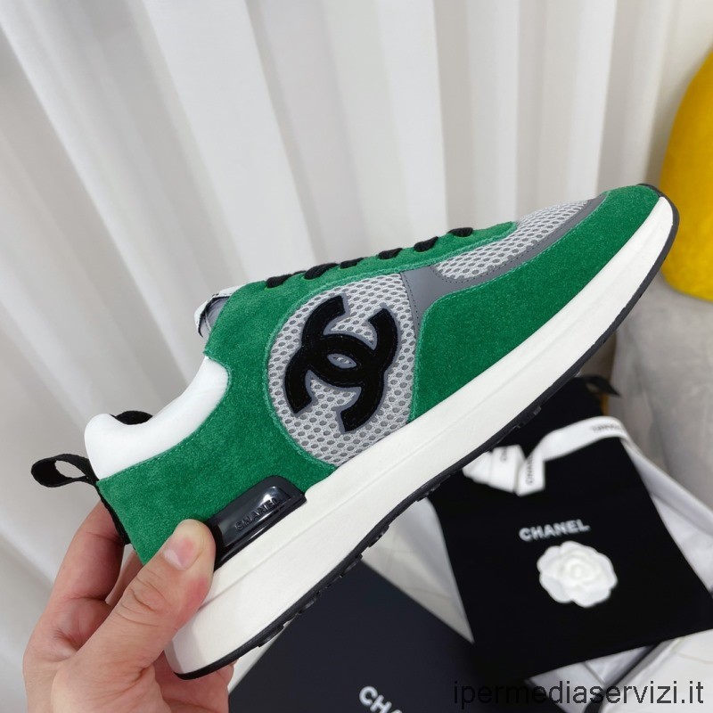 Sneakers Replica Chanel 2022 Vintage Cc Logo In Pelle Scamosciata Tecnica Mesh In Verde Da 35 A 40