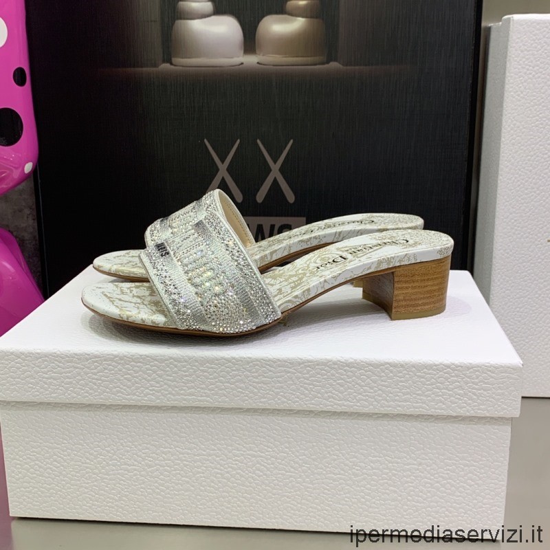 Sandalo Con Tacco Replica Dior Dway In Cotone Argento Ricamato Con Filo Metallico E Strass 45mm Dalla 34 Alla 43