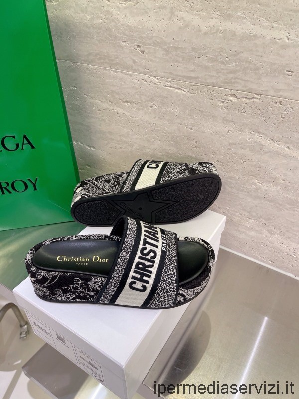 Replika Damskich Sandałów Dior Dway Na Płaskim Obcasie Z Czarnej Haftowanej Bawełny Od 35 Do 40