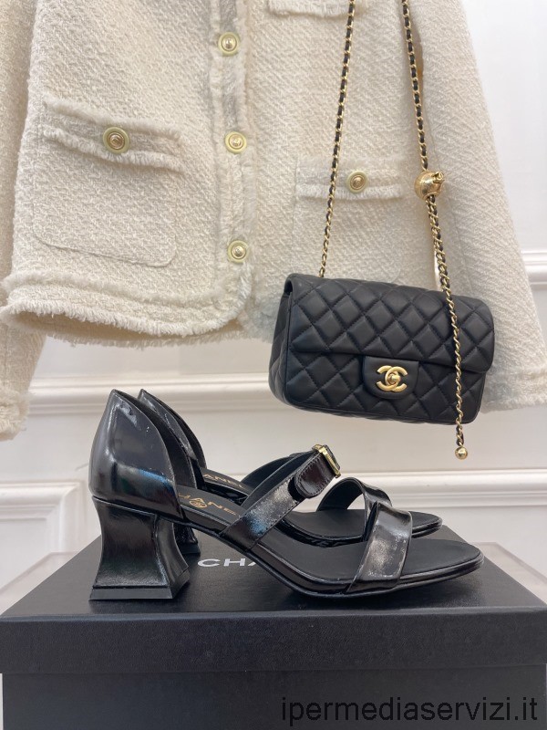 реплика сандалии на каблуке Chanel 2022 из черной лакированной телячьей кожи 55 мм 35 до 41