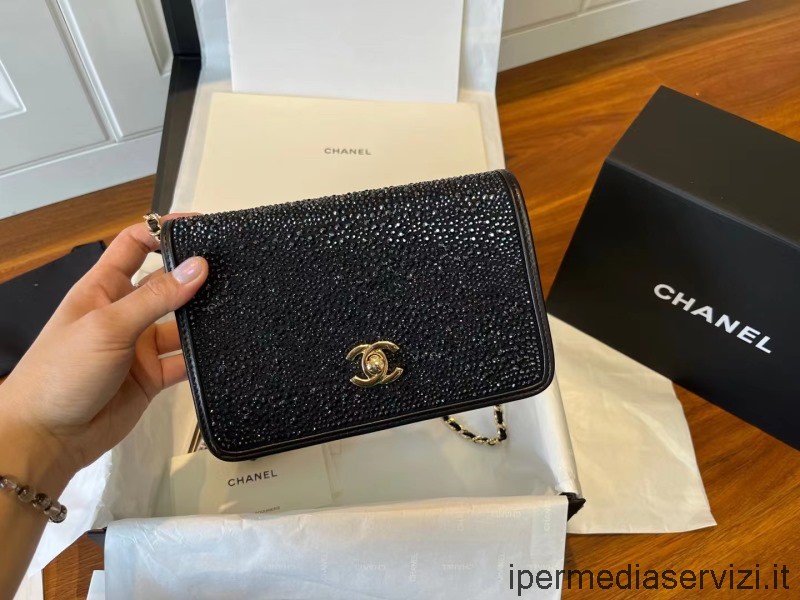 копия кошелька с кристаллами Chanel Woc на цепочке черного цвета 19см