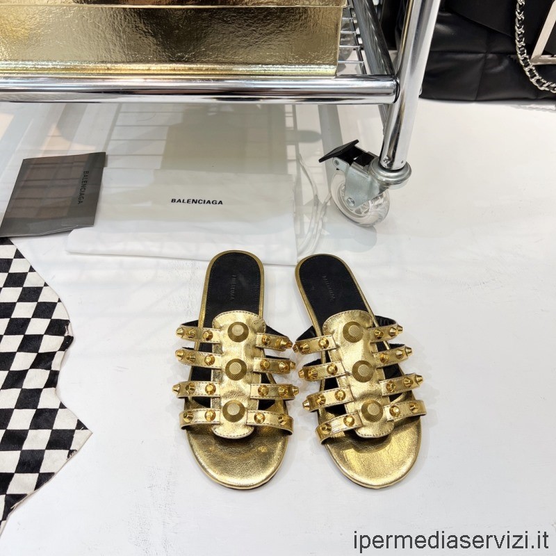 Replica Balenciaga Diapositive In Pelle Classico Sandalo Piatto Gigante Con Borchie In Oro Da 35 A 40