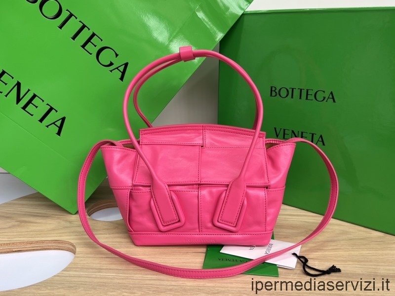 Replica Bottega Veneta Arco 29 Mini Fuchsia Intreccio Leather Top Handle Bag 17x16x6cm