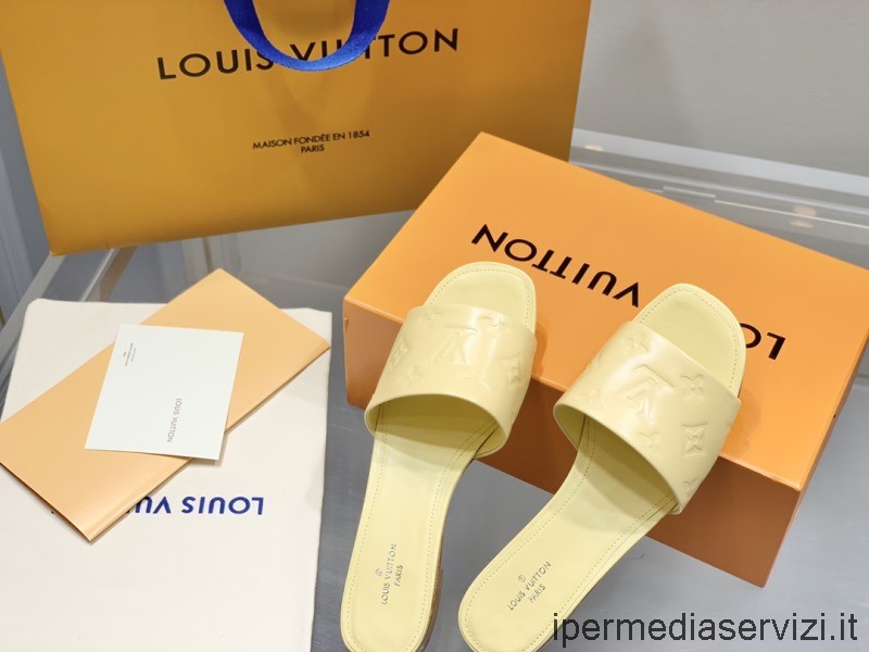 Replica Louis Vuitton Lv Revival Sandalo Piatto A Ciabatta In Pelle Di Agnello Goffrata Con Monogramma Giallo Dalla 35 Alla 41