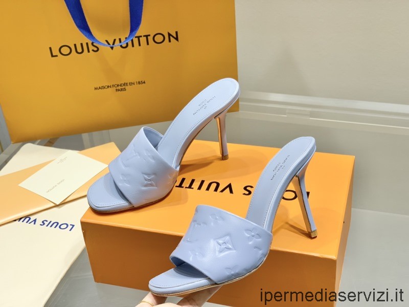Replica Louis Vuitton Lv Revival Klack Mule Slide Sandal I Ljusblått Monogram Präglat Lammskinn 100mm 35 Till 41