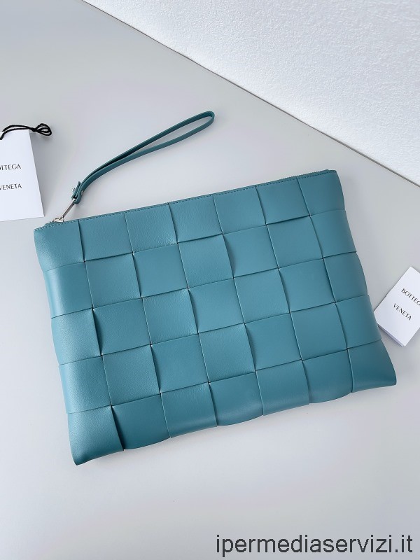 แบบจำลอง Bottega Veneta กระเป๋าหนังทอกระเป๋าคลัทช์สีเขียวสีฟ้า 35x25x2cm