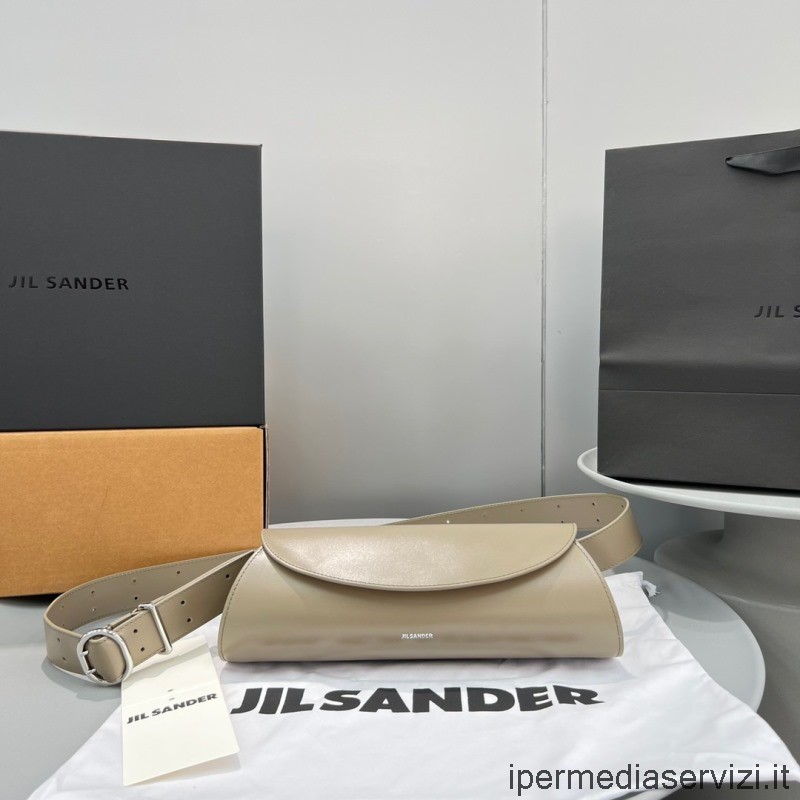 Jil Sander กระเป๋าสะพายหนังแคนโนโลจำลองขนาดเล็กสีเบจ 28x10x10cm