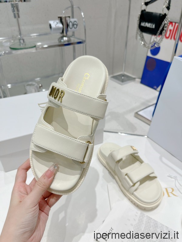 35-40 Arası Beyaz Kuzu Derisinde Replika Dior 2022 Dioract Slayt Sandalet