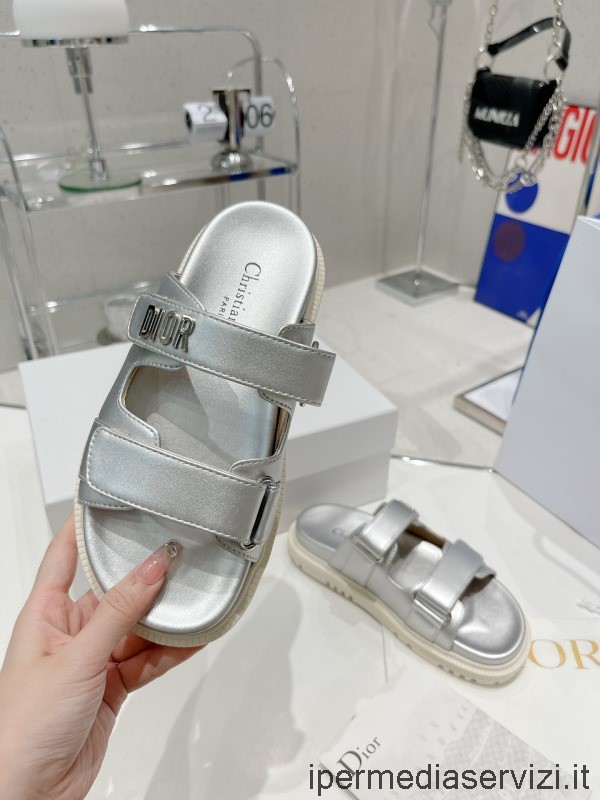 35-40 Arası Gümüş Kuzu Derisinde Replika Dior 2022 Dioract Slayt Sandalet