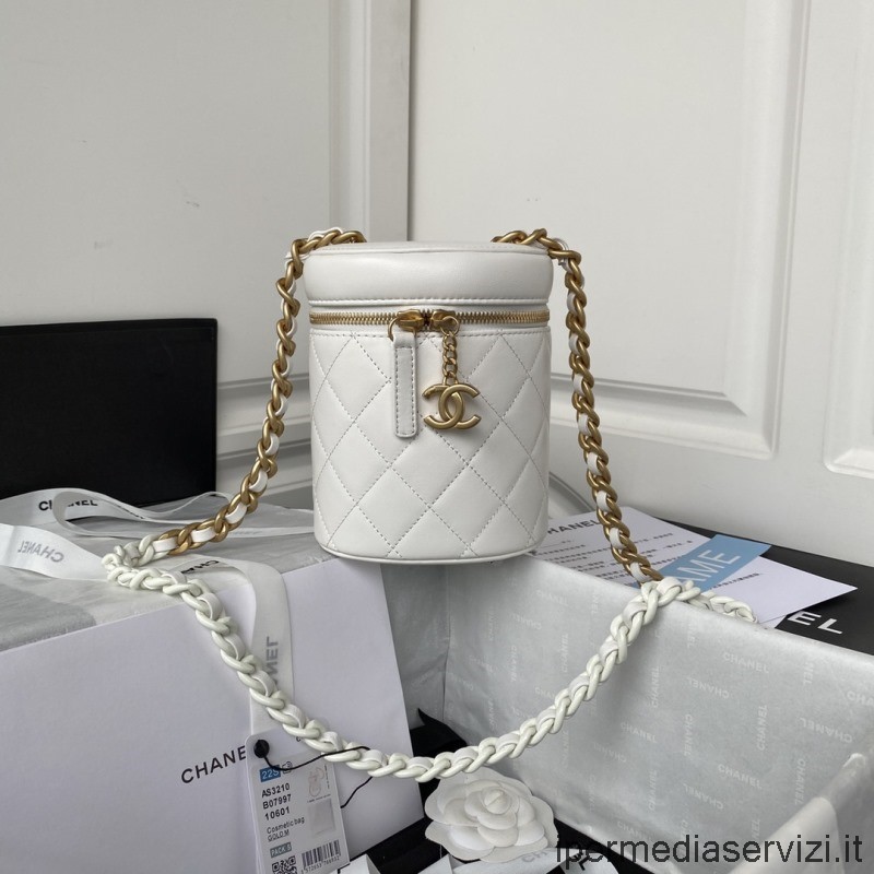 Replika Chanel Beyaz Kuzu Derisi Küçük Makyaj çantası Zincirli As3210 16x13x11cm